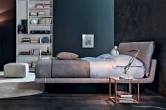 molteni-bed-honey-01