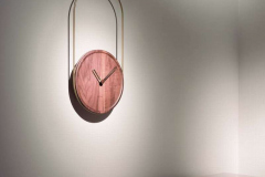 ESLAG00N_ESLABON_WALNUT_GOLD_AMBIENTE_2_LOW_RES