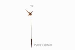 punto-y-coma-nomon-clocks-wallnut
