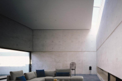 papadatos-parallel-low-table-08