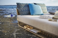 ROBERTI_CR2_1117_140864